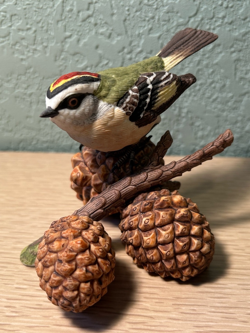 Vintage 1991 Lenox Golden Crowned Kinglet Fine Porcelain Bird Figurine